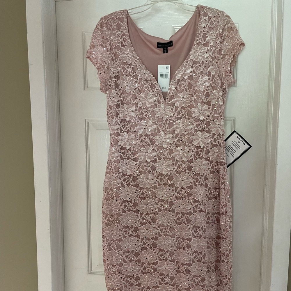 Lace midi dress